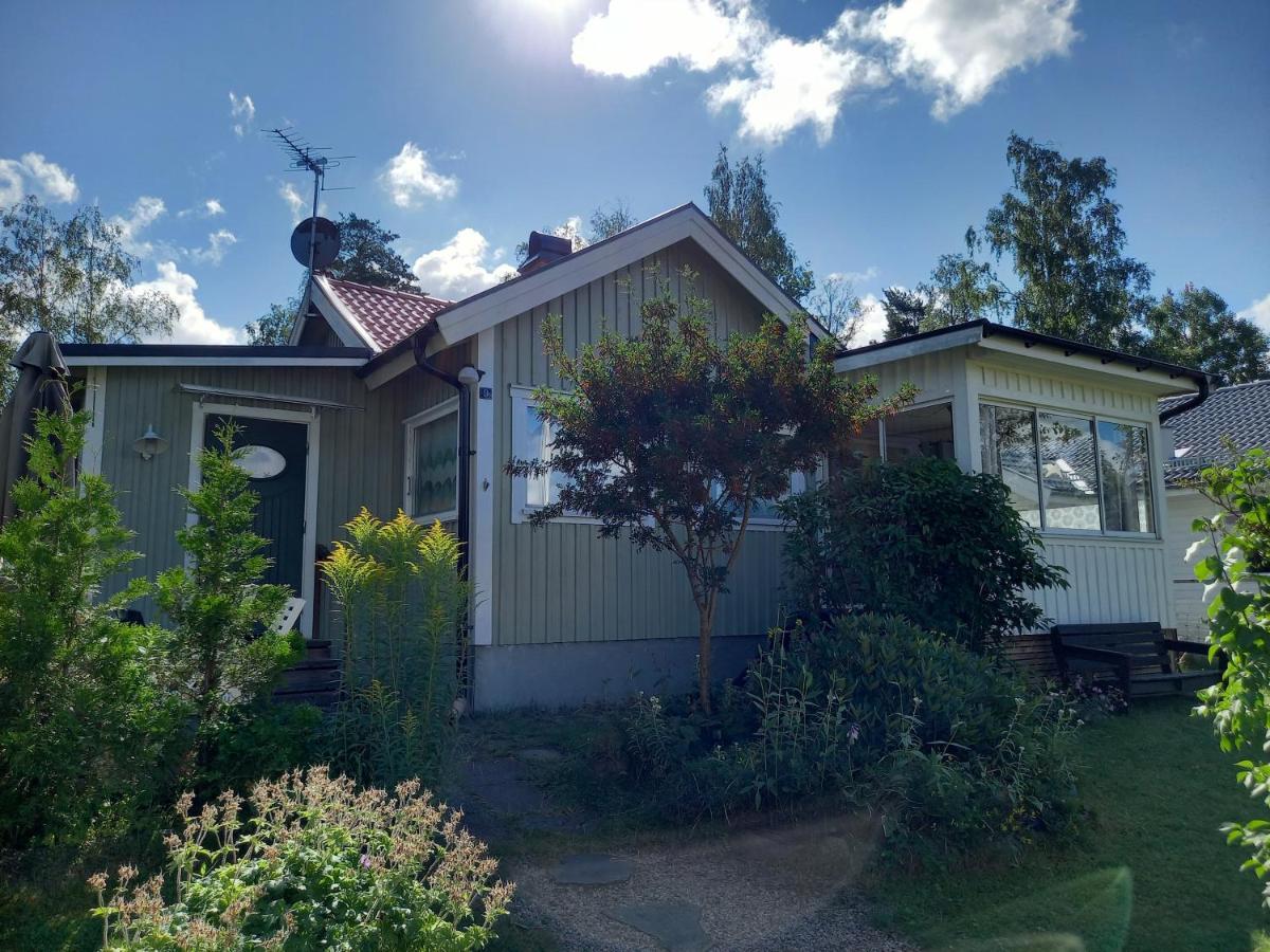 Mysig Stuga I Naturskoent Omrade. Vetlanda Exterior photo
